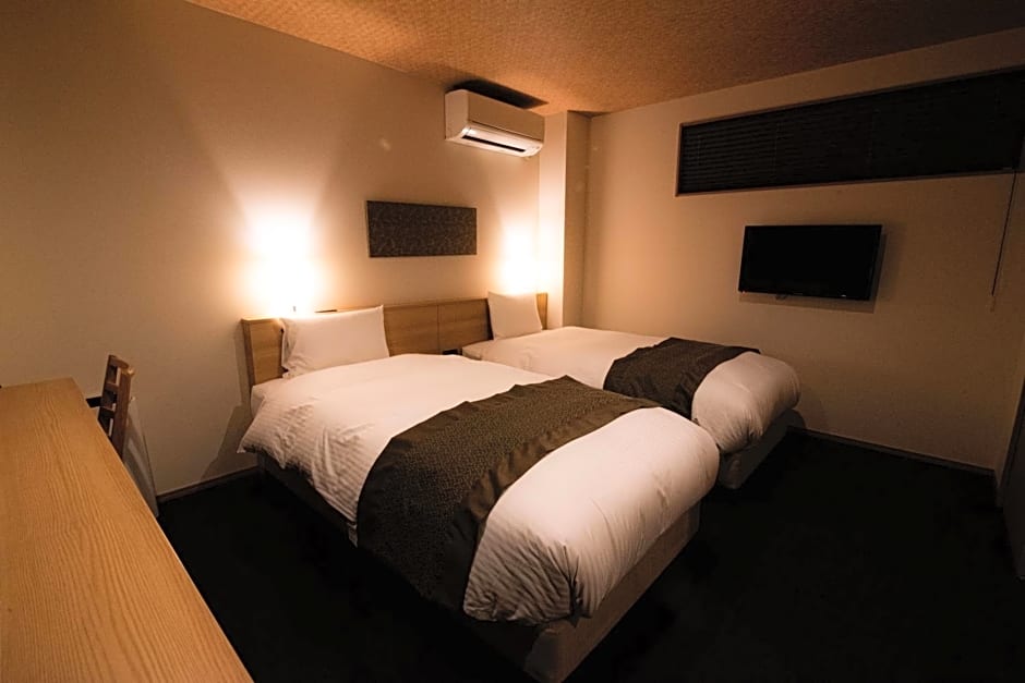 Xcellent Hotel