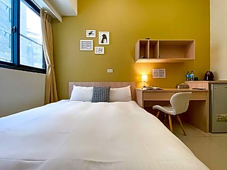 Single Room with Private Bathroom