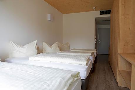 Economy Quadruple Room