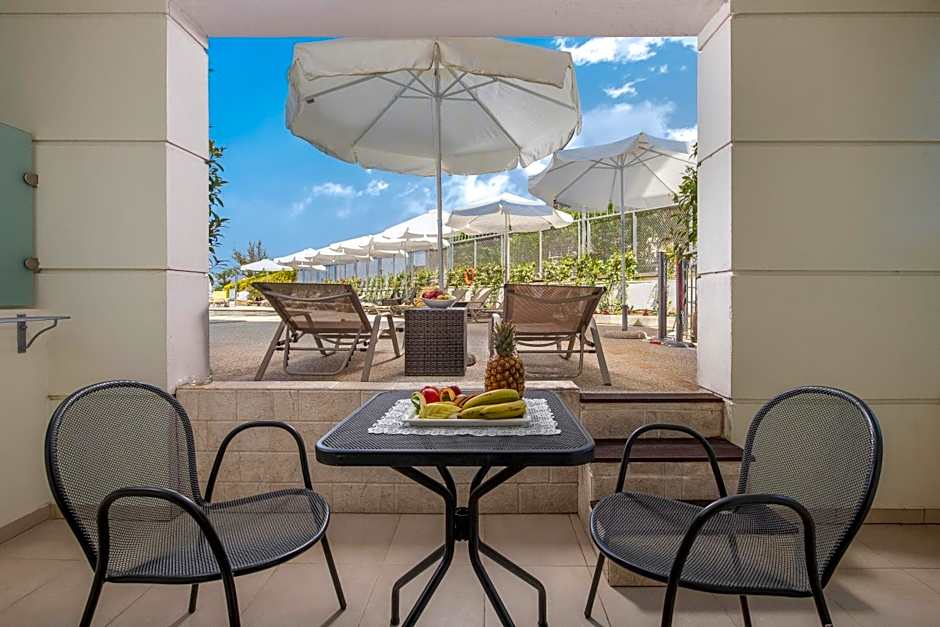 Elinotel Apolamare Hotel