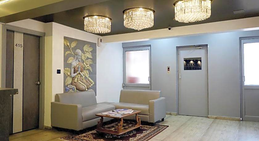 Hotel Gold Leaf,Ahmedabad