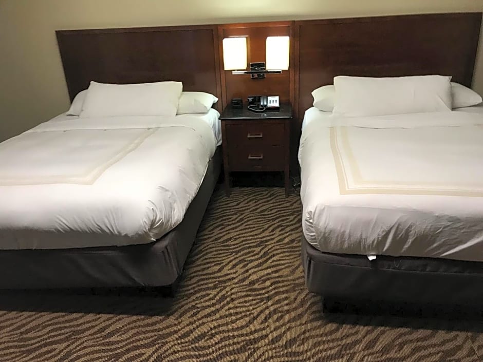 Hometown Inn & Suites