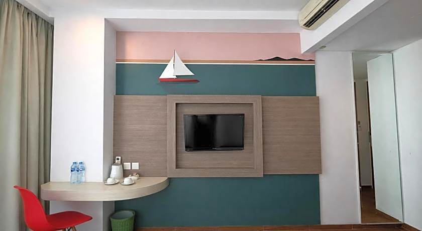 DK Belstar Hotel  Belitung