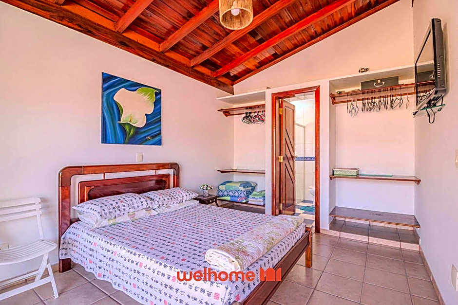 Casa em Ubatuba com área gourmet e acesso a rio