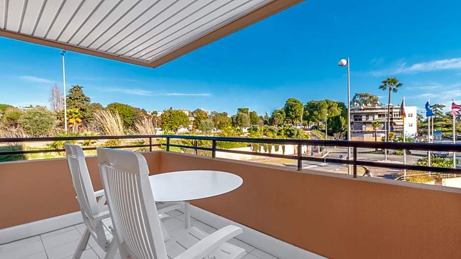 Holiday Inn Resort Nice Port St Laurent By IHG