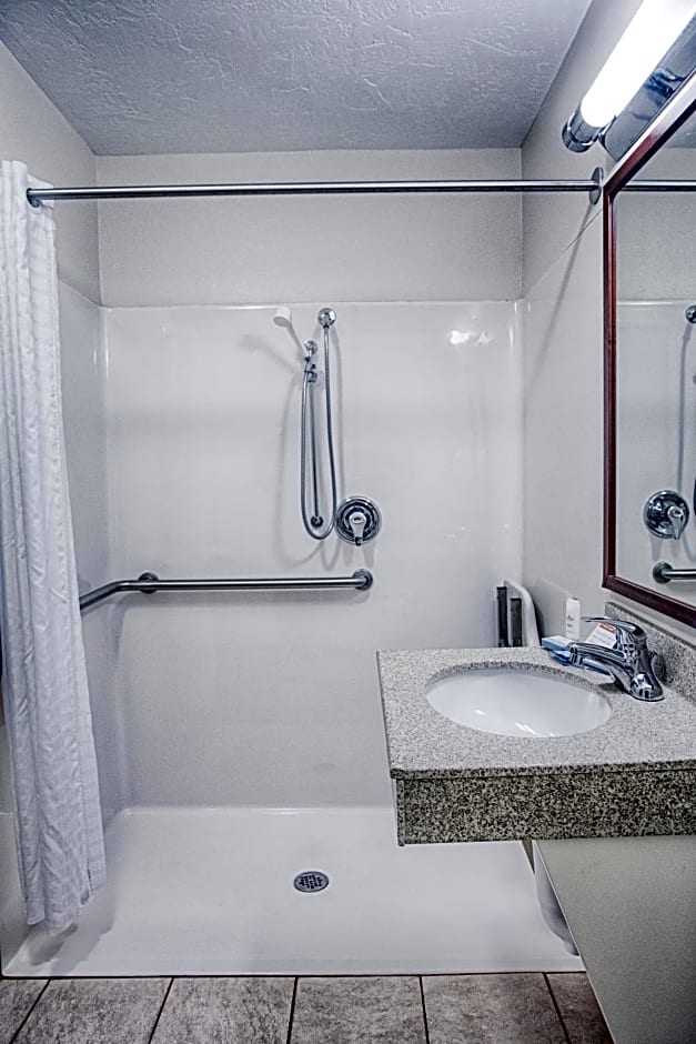 Candlewood Suites Fargo-North Dakota State University By IHG