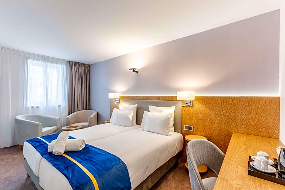 Brit Hotel Privilège Paris Rosny-sous-Bois