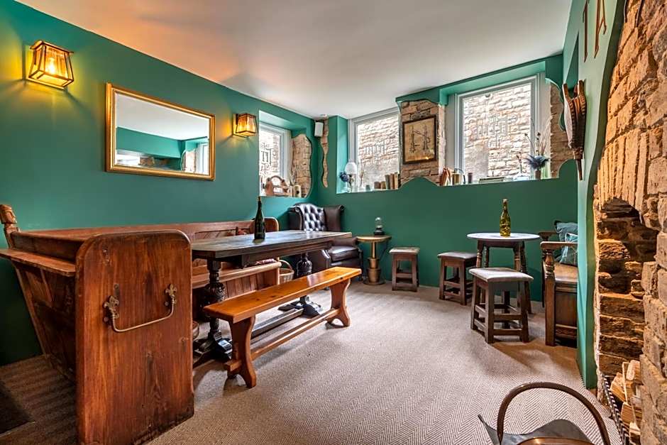 Tithe Barn - Self Check In Hotel