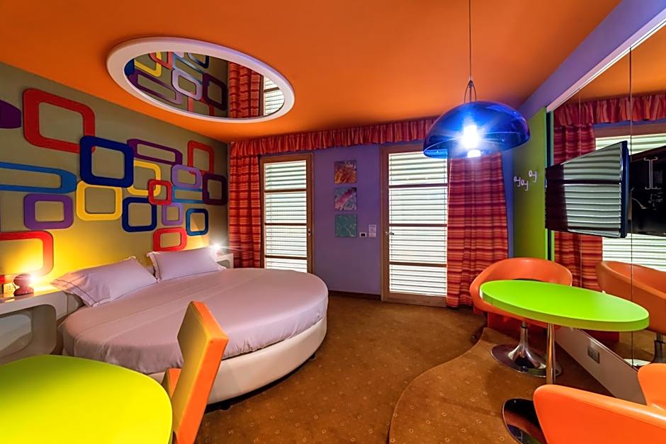 Piranha Hotel e Motel