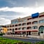 Shama Apartment beach front