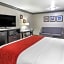 Comfort Inn & Suites Near Universal - N. Hollywood - Burbank