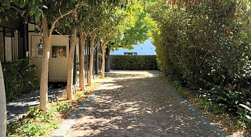 Twice Central Guesthouse