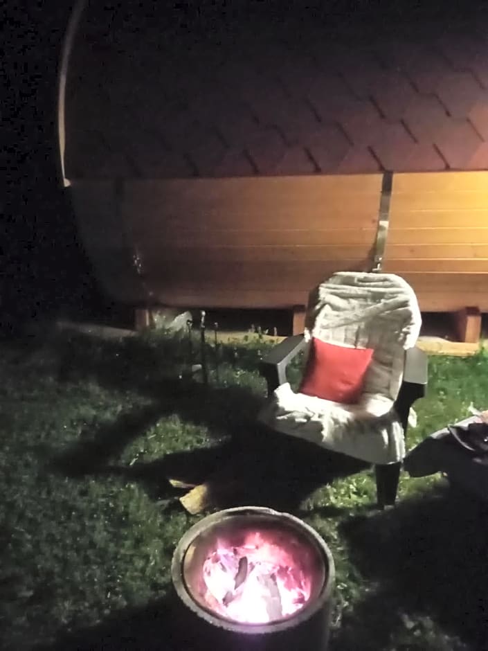 LES TONNEAUX DE L'EURE LOGEMENT INSOLITE