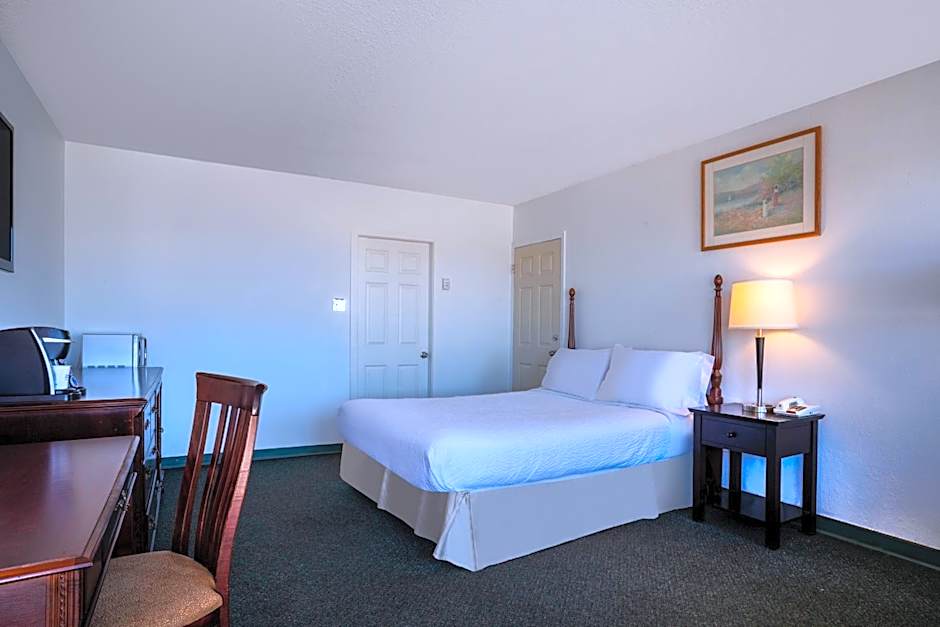 Thriftlodge by Wyndham Regina North