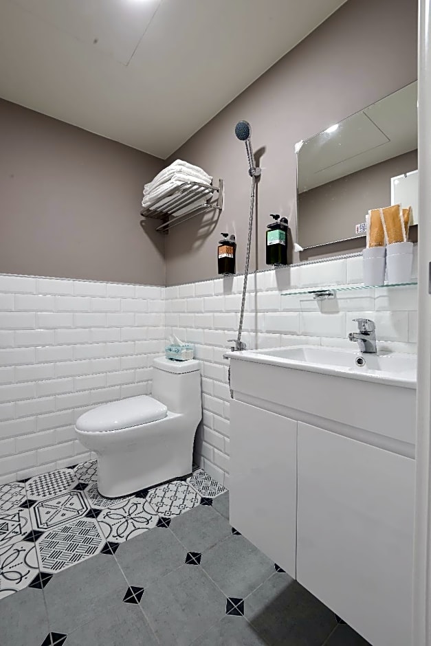 Fengjia All Night Long