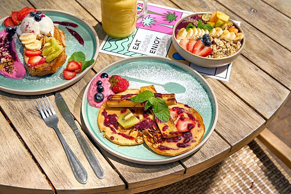 Bounce Magnetic Island and Koala Park