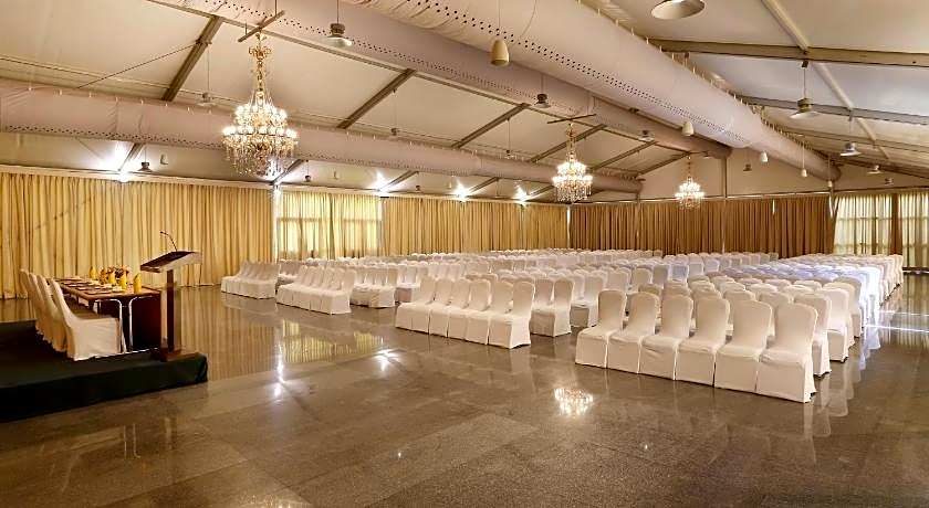 Hotel Green Park Visakhapatnam