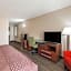 Fairmount Inn & Suites - Stroudsburg, Poconos