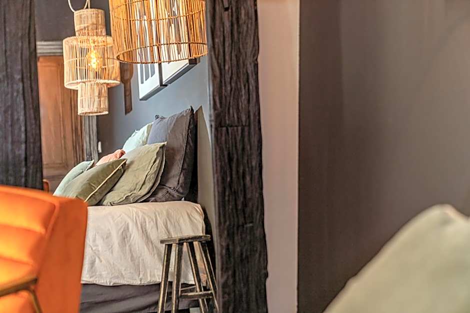 La Maison de Lyna - Suites de charme intra-muros avec parking & autonomie