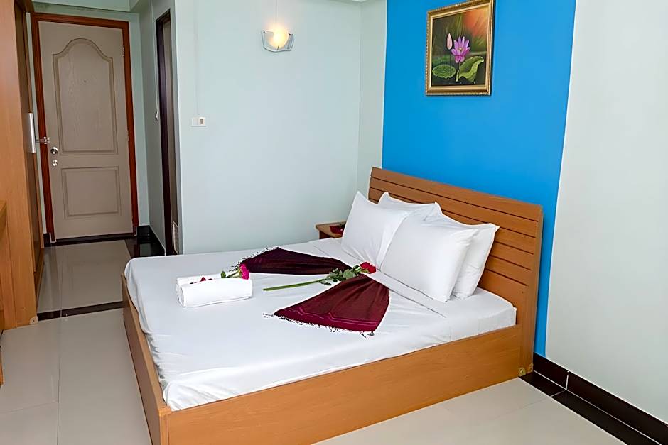 The Garden Place Bangkok (Ngamwongwan)