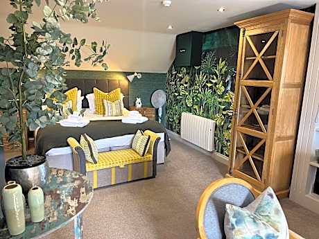 No33 THORNHAM BOUTIQUE SUITES