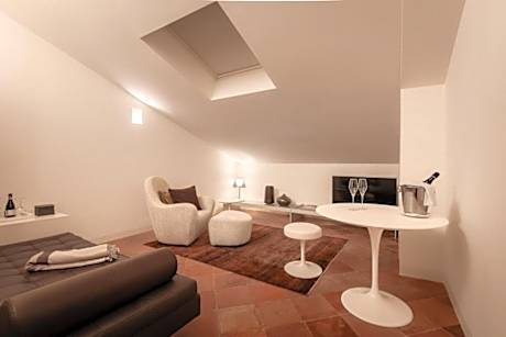 Exclusive Suite with Spa Access