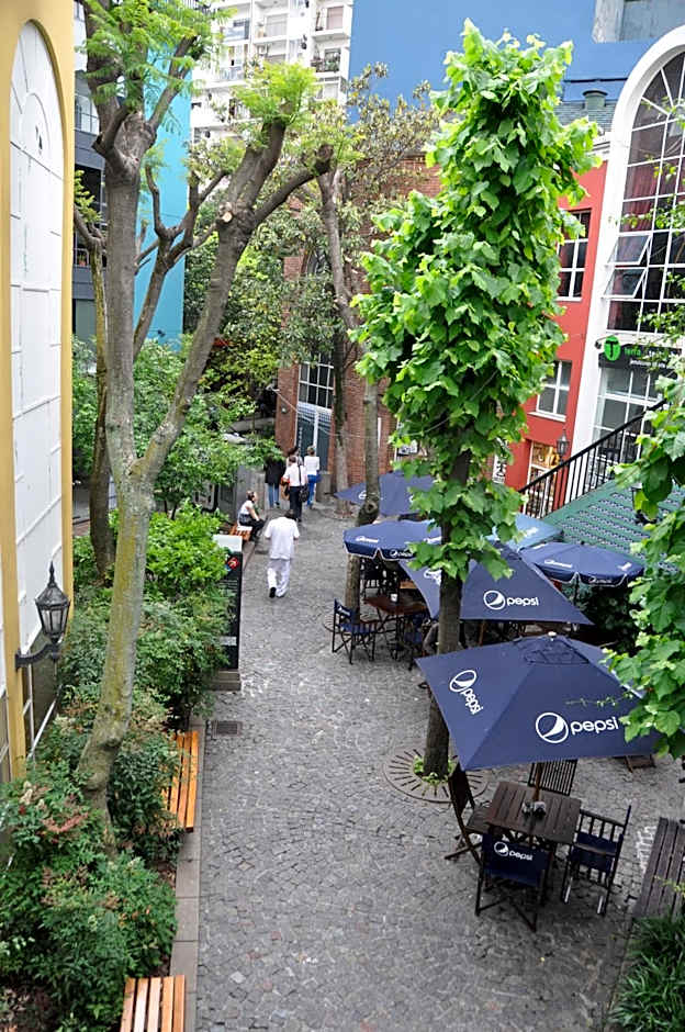 Europlaza Hotel & Suites