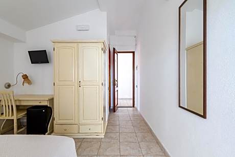 Small Double Room