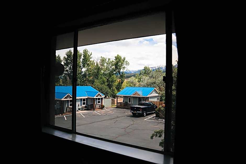 Salida Inn & Monarch Suites