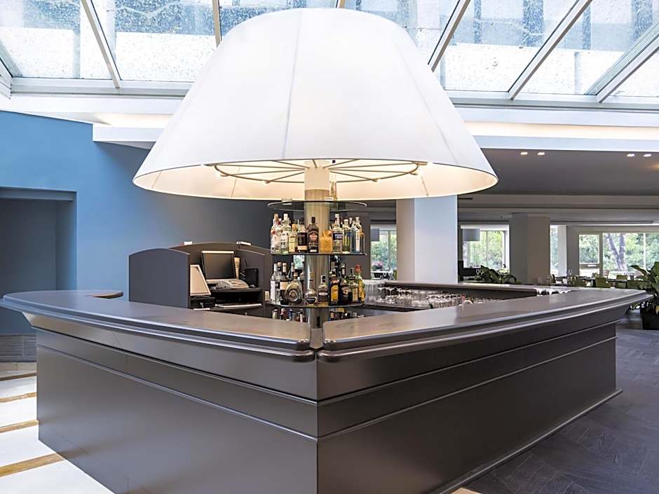 Mercure Roma West