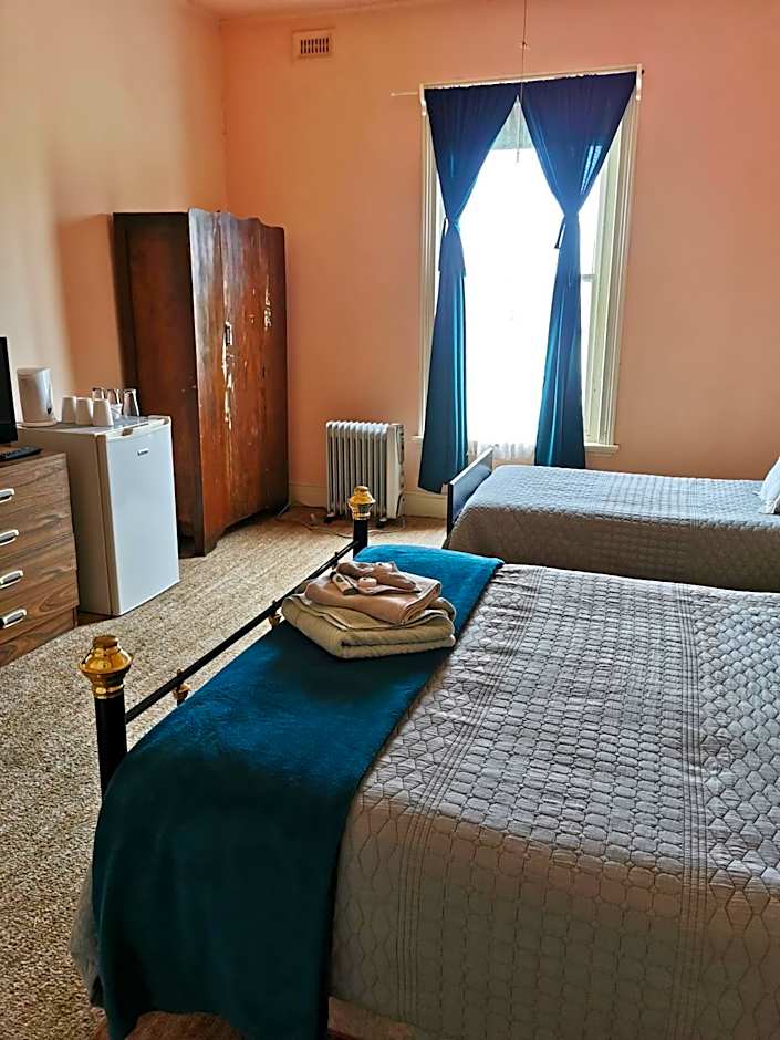 Railton Hotel - heritage pub accommodation