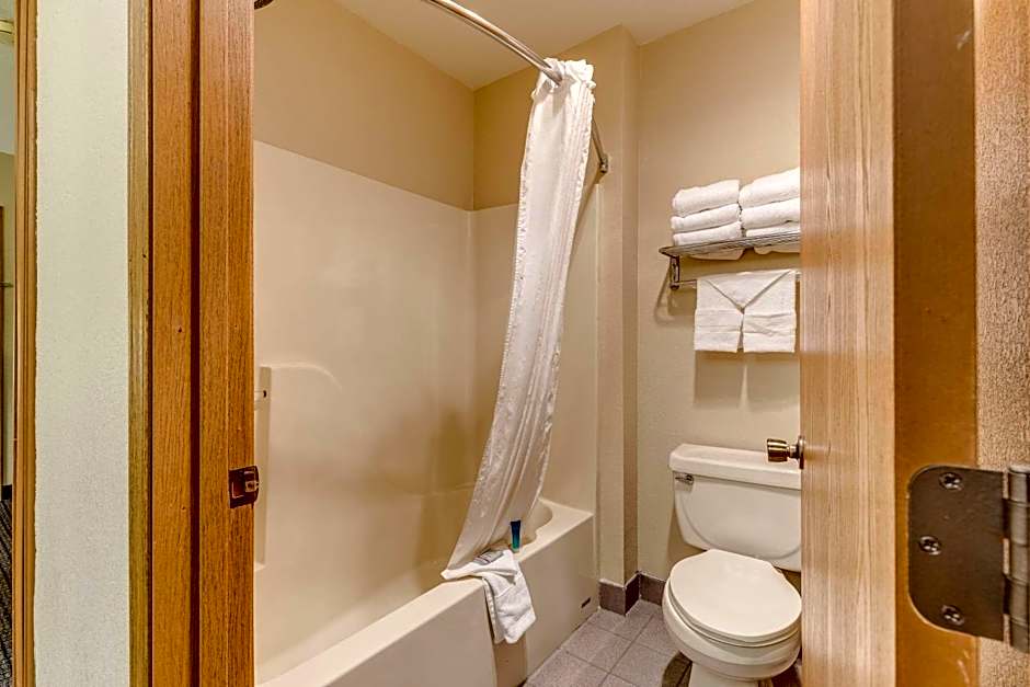 Best Western Lakewinds