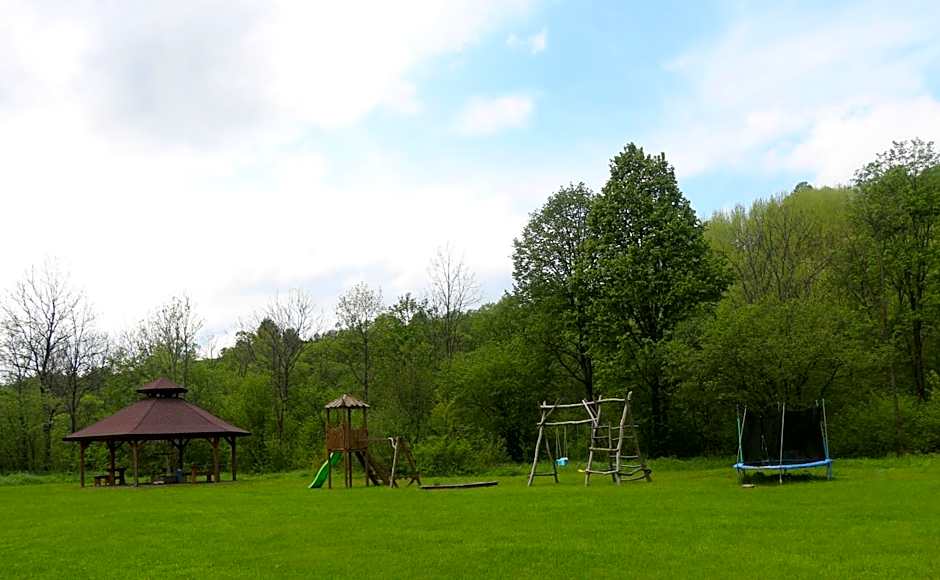 Domki w Smolniku z możliwością apiterapii