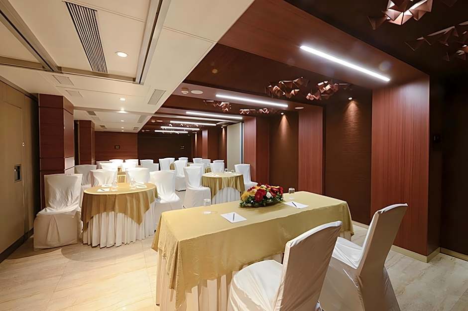 Hotel Shree Panchratna Pune