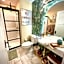 The Atrium - A Boutique Hotel - Suite 14