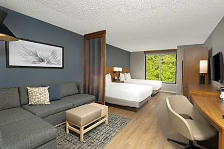 Queen Room with Two Queen Beds and Sofa Bed