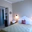 7 Brothers Hotel