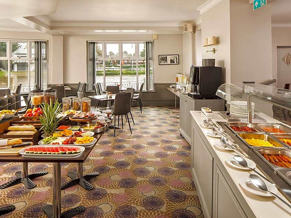 Sunday London Staines-upon-Thames Heathrow T5