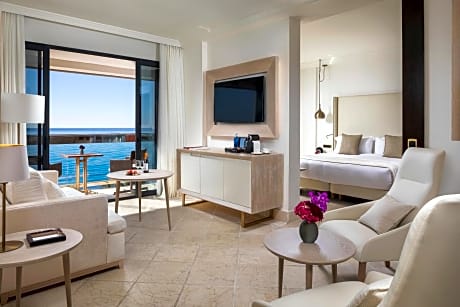 GRAND SUITE OCEAN VIEW RED LEVEL
