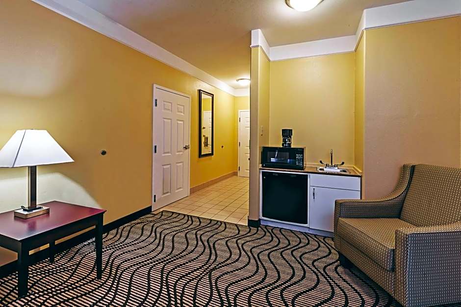 La Quinta Inn & Suites by Wyndham Angleton