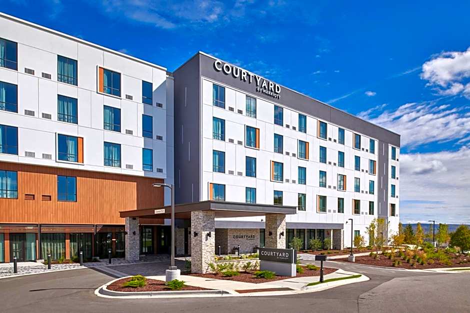 Courtyard by Marriott Petoskey