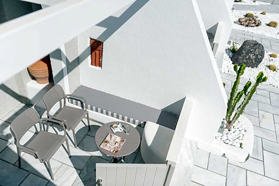 Caldera's Dolphin Suites