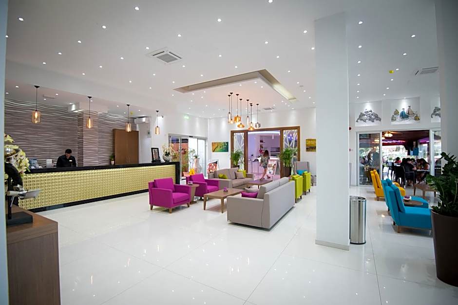 Loutsiana Deluxe Apts