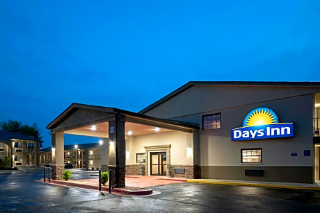 Days Inn & Suites by Wyndham Athens