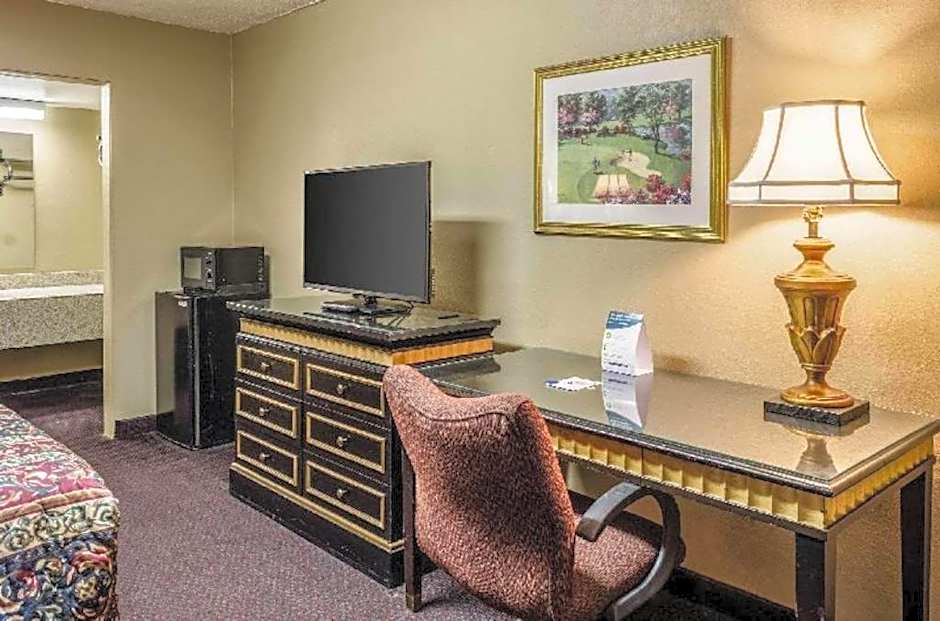 Rodeway Inn Greenville