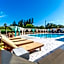 Sandy Beach Complex - Poolside Studios & Seaside Apartments