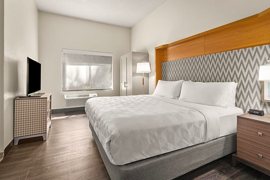 Holiday Inn & Suites Bothell an IHG Hotel
