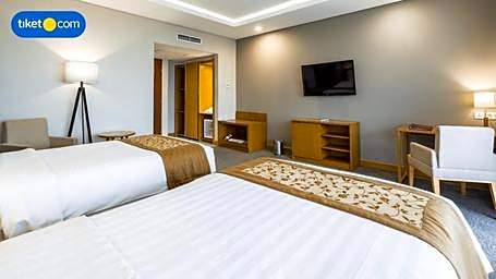 Patra Semarang Hotel & Convention