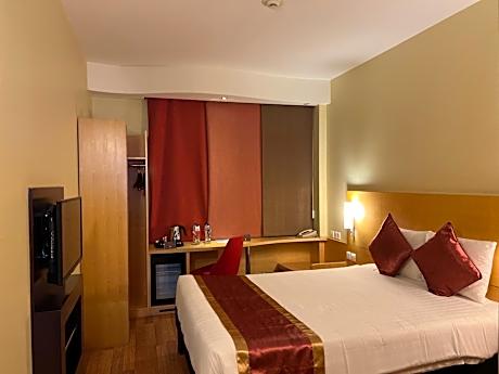 Junior Suite with One King Bed