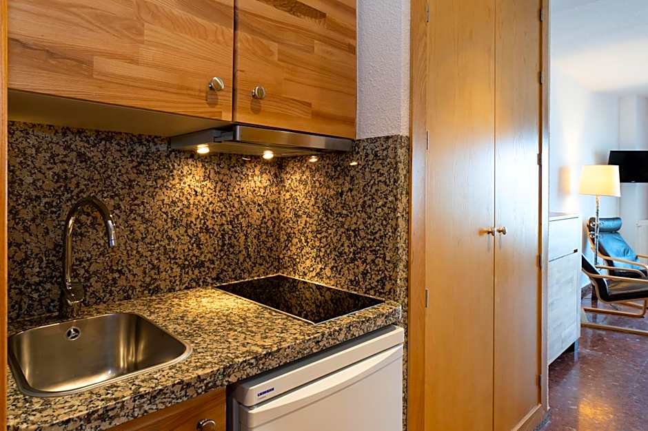 Hotel Apartamentos Bajondillo